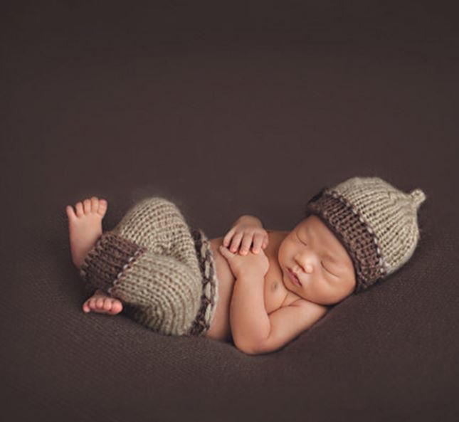 acorn baby hat