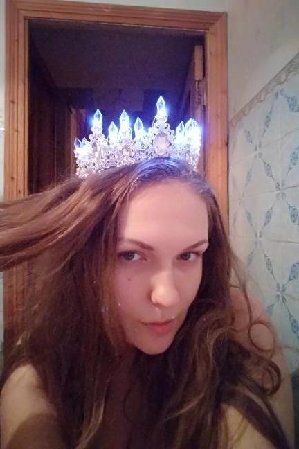 Bridal Crowns Tiaras Real Buyers Photos Crowns That Glows Queen Princesses Diadem LED Crowns 5 Colors Available