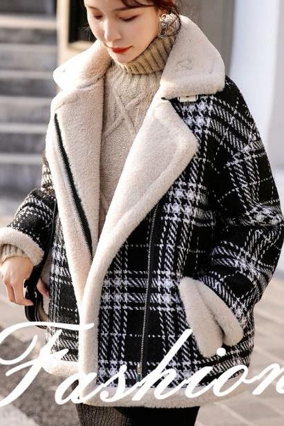Rsslyn Glamorous Black Gorgeous Wool Coat for Women