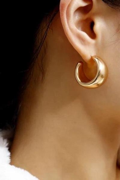 RSSLyn Golden Big Earrings for Women-Small Wide Hoops Golden Jewelries High-Quality Fashion Earrings-Minimalist Youthful Thick Earrings
