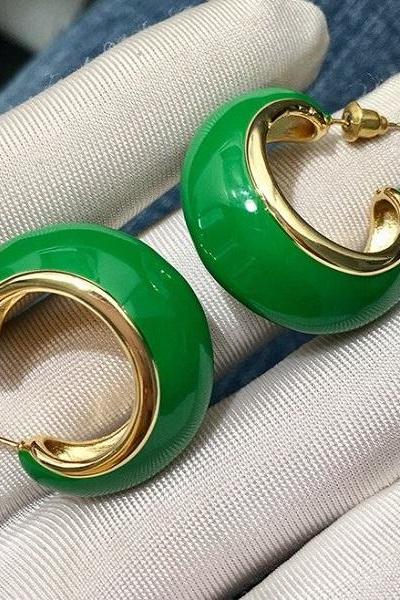 Rsslyn Gorgeous Ceramic Earrings Elegant Green Hoop Earrings for Women Gold Tone Moon Shape Stud Earrings