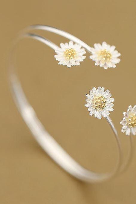 White Daisy Bracelets for Women Floral Bracelets