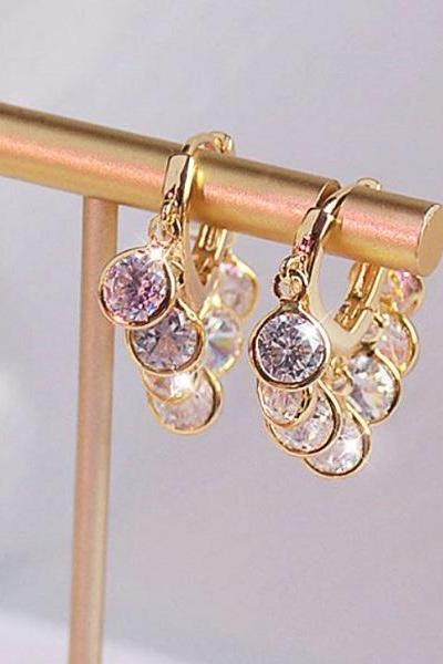 Rsslyn Top Quality Zircon Small Round Crystal Sparkle Earrings Fashion Trend Earrings for Women