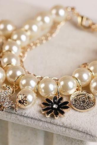 Women Bracelet Pearls Charm Golden Bracelets Ivory Pearls Fashion Bangles